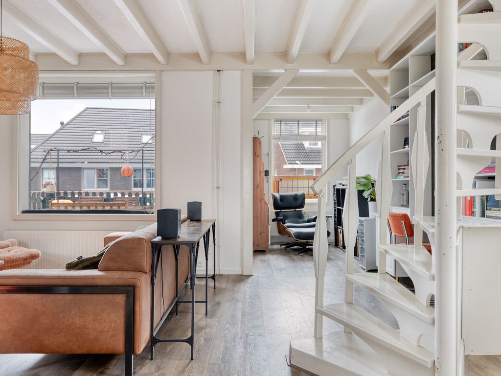 Pastoriedijk 296, Pernis