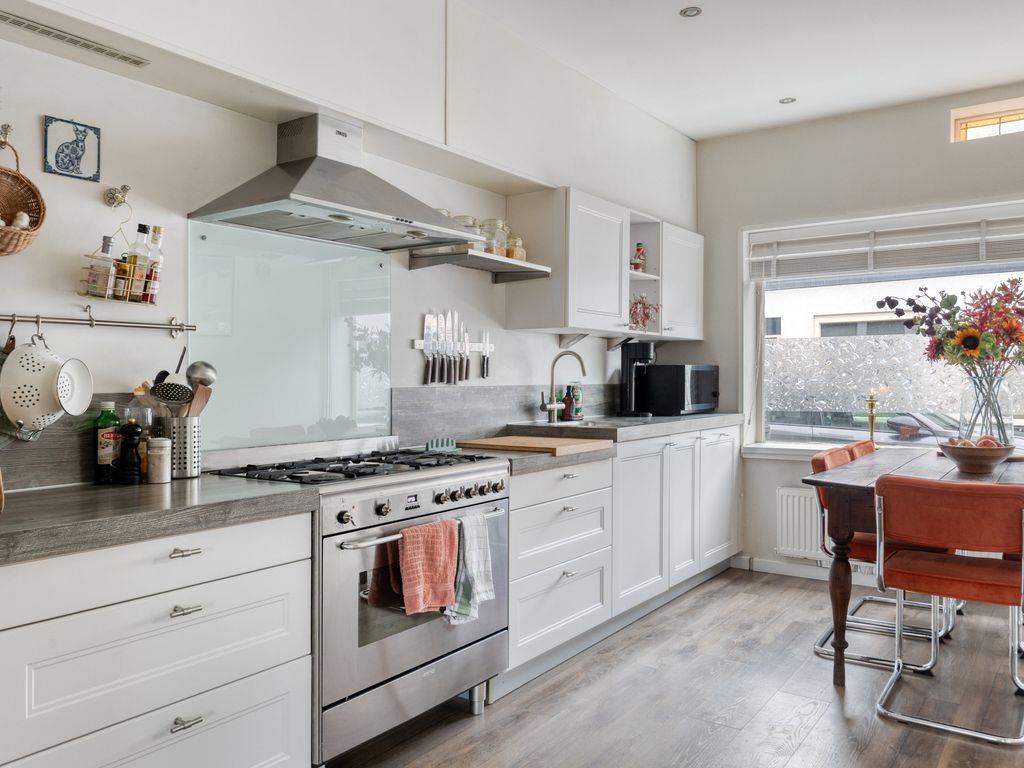 Pastoriedijk 296, Pernis