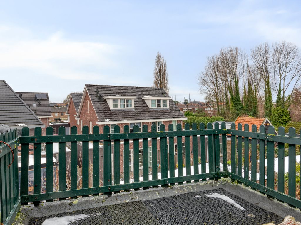 Pastoriedijk 296, Pernis