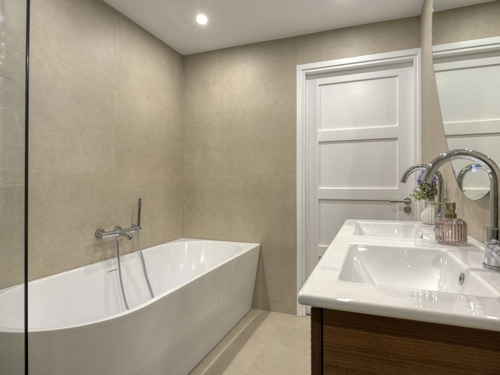 Dorpsstraat 6, Poortugaal