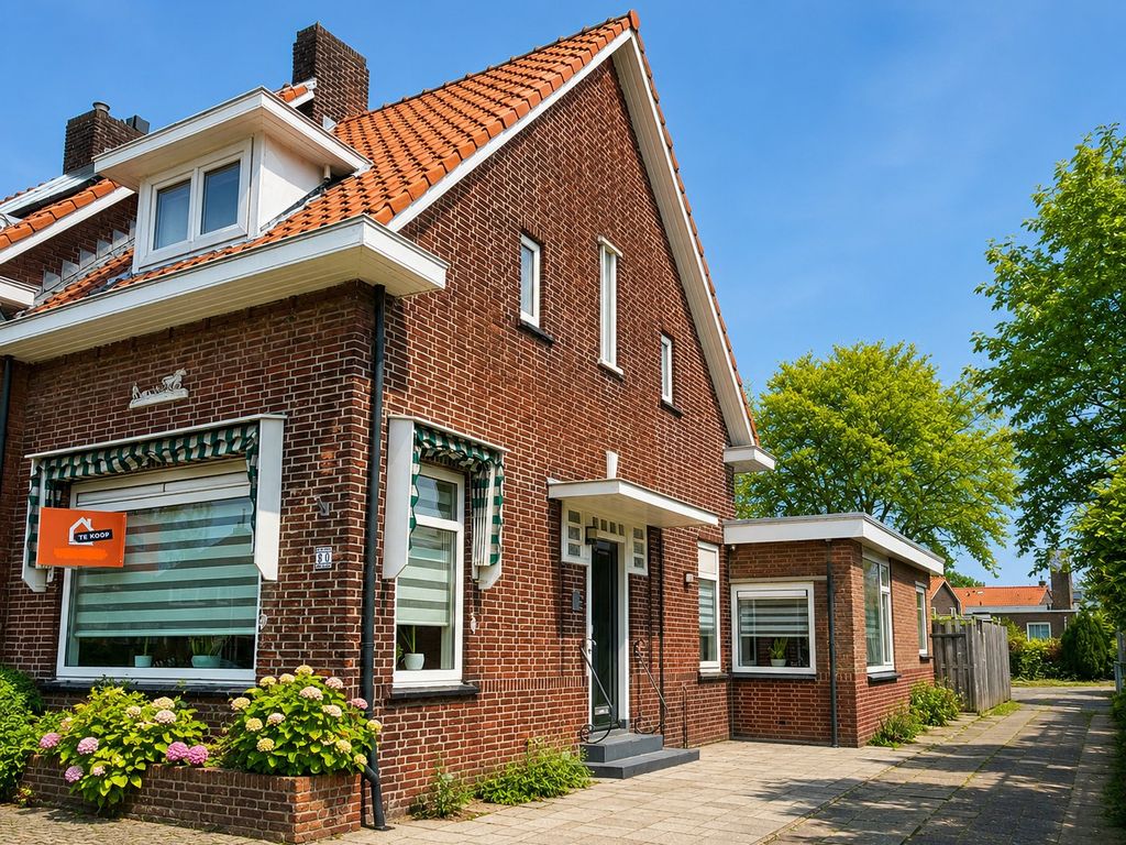 Burgemeester van Esstraat 80, Pernis