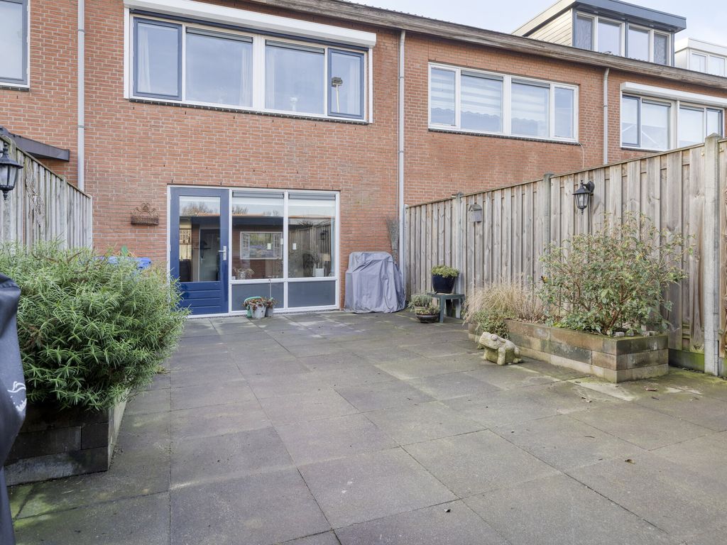 Nieuwe Wetering 259, Hoogvliet