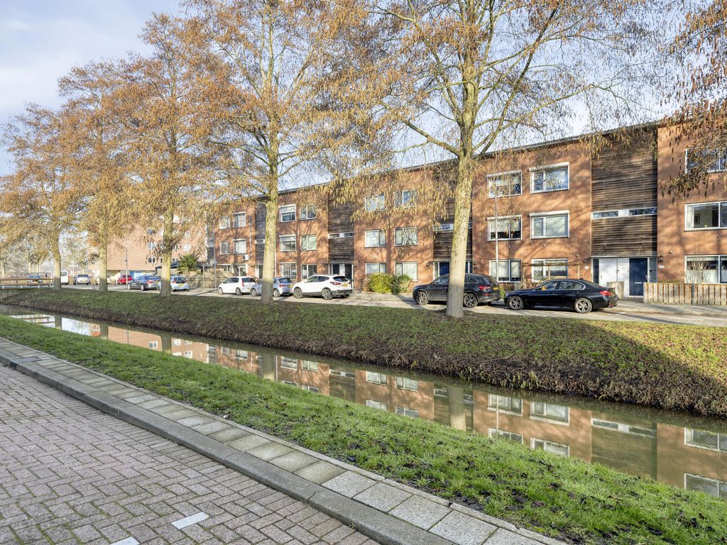 Nieuwe Wetering 259, Hoogvliet