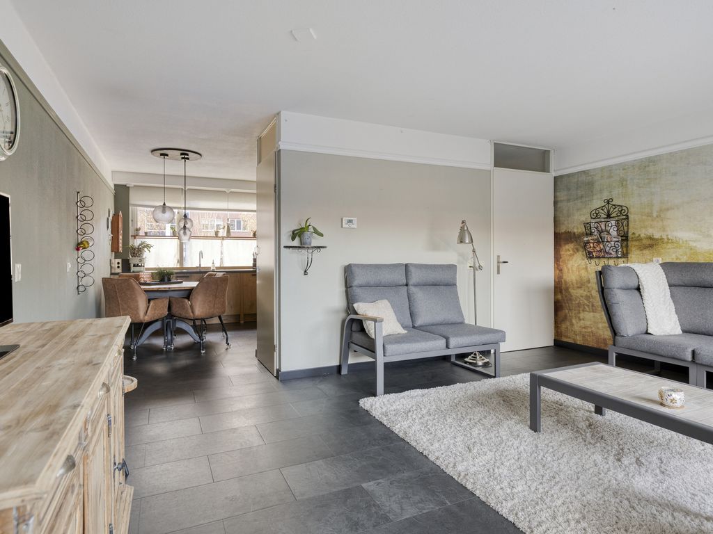 Nieuwe Wetering 259, Hoogvliet