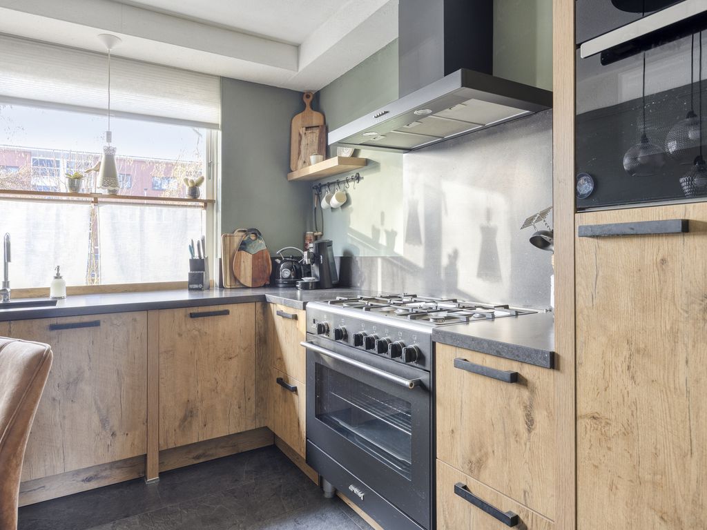 Nieuwe Wetering 259, Hoogvliet