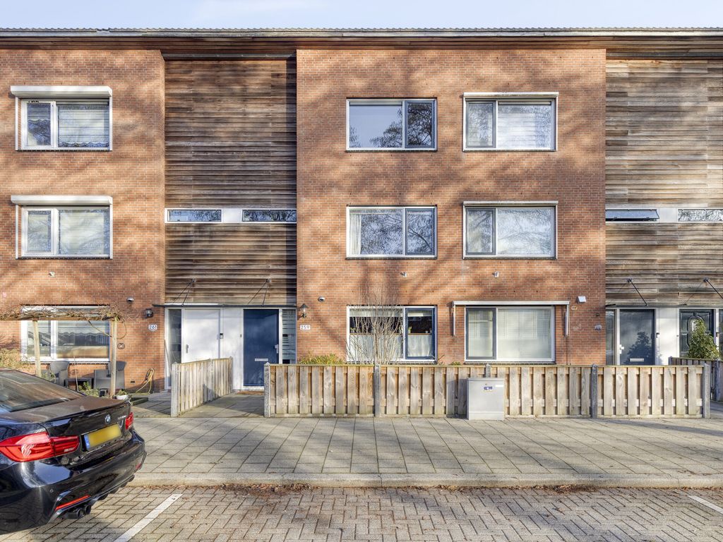 Nieuwe Wetering 259, Hoogvliet