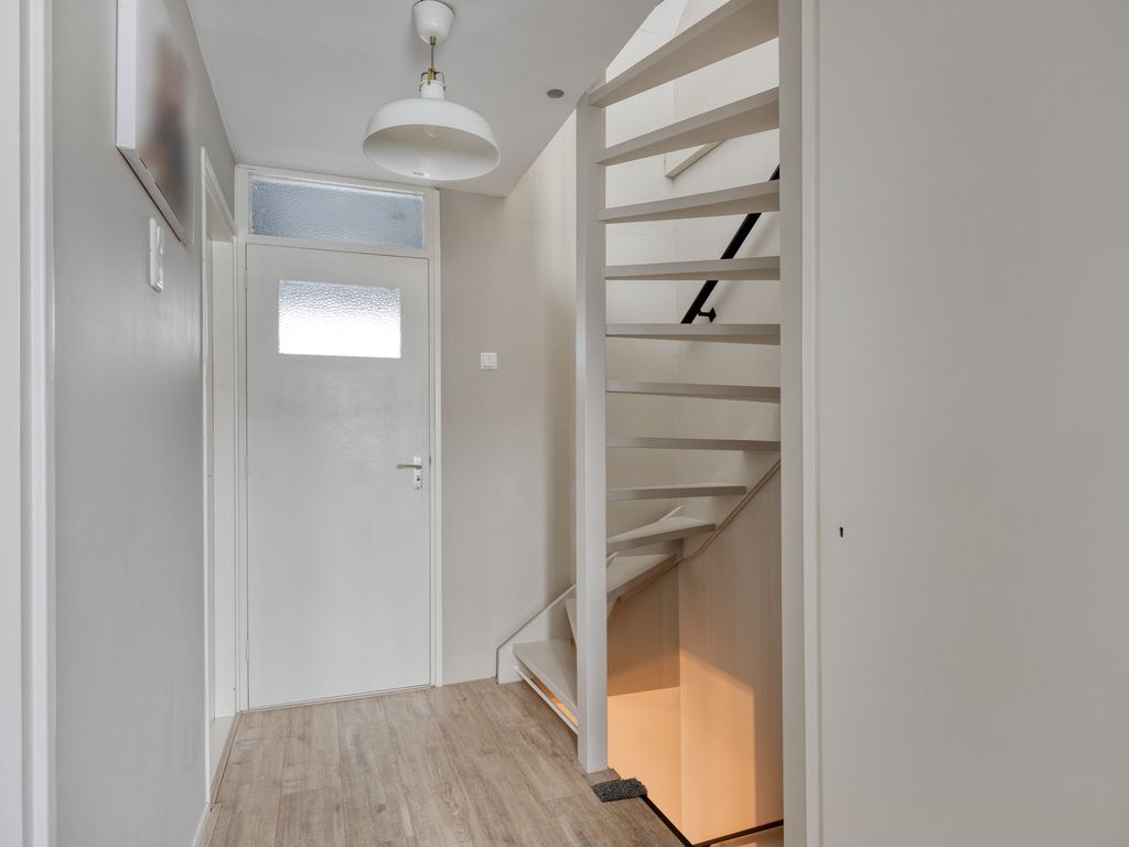 Kerkstraat 24, Poortugaal