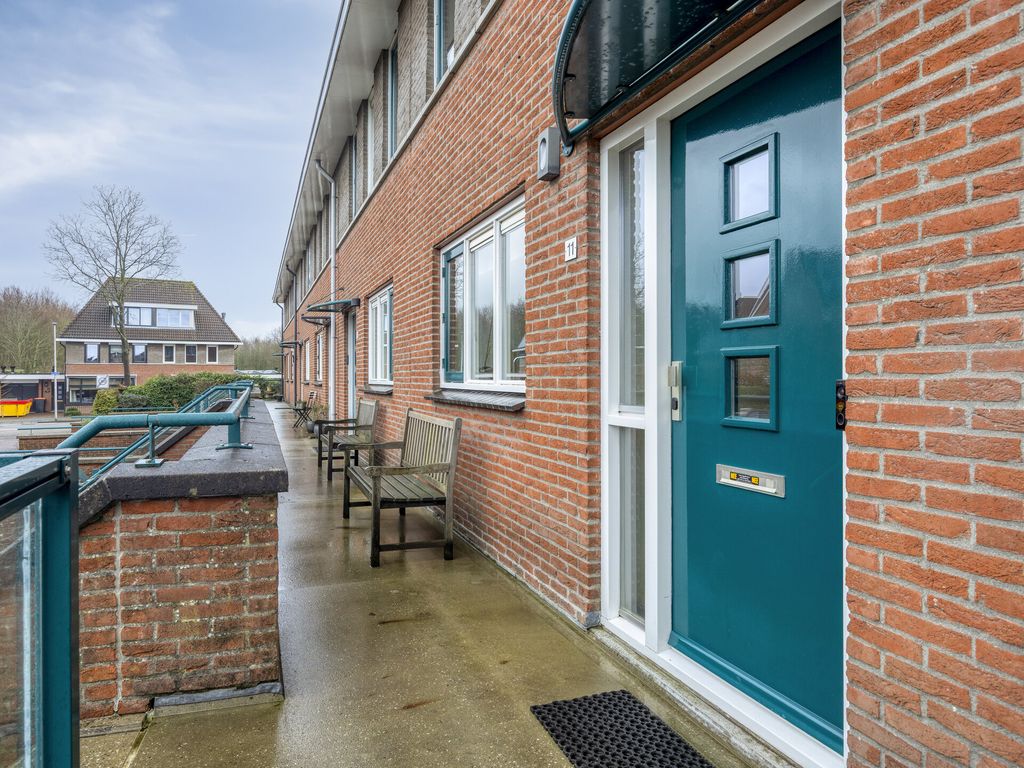 Insula 11, Poortugaal