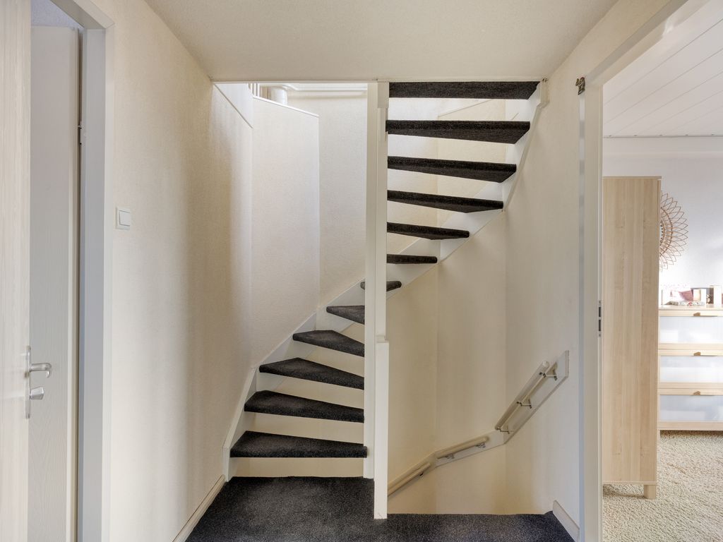 Schout Eeuwoutstraat 46, Pernis