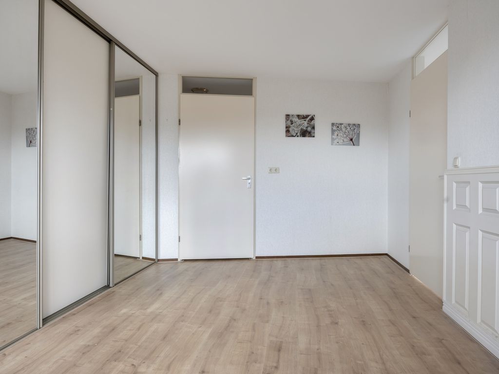 Othelloweg 295, Hoogvliet