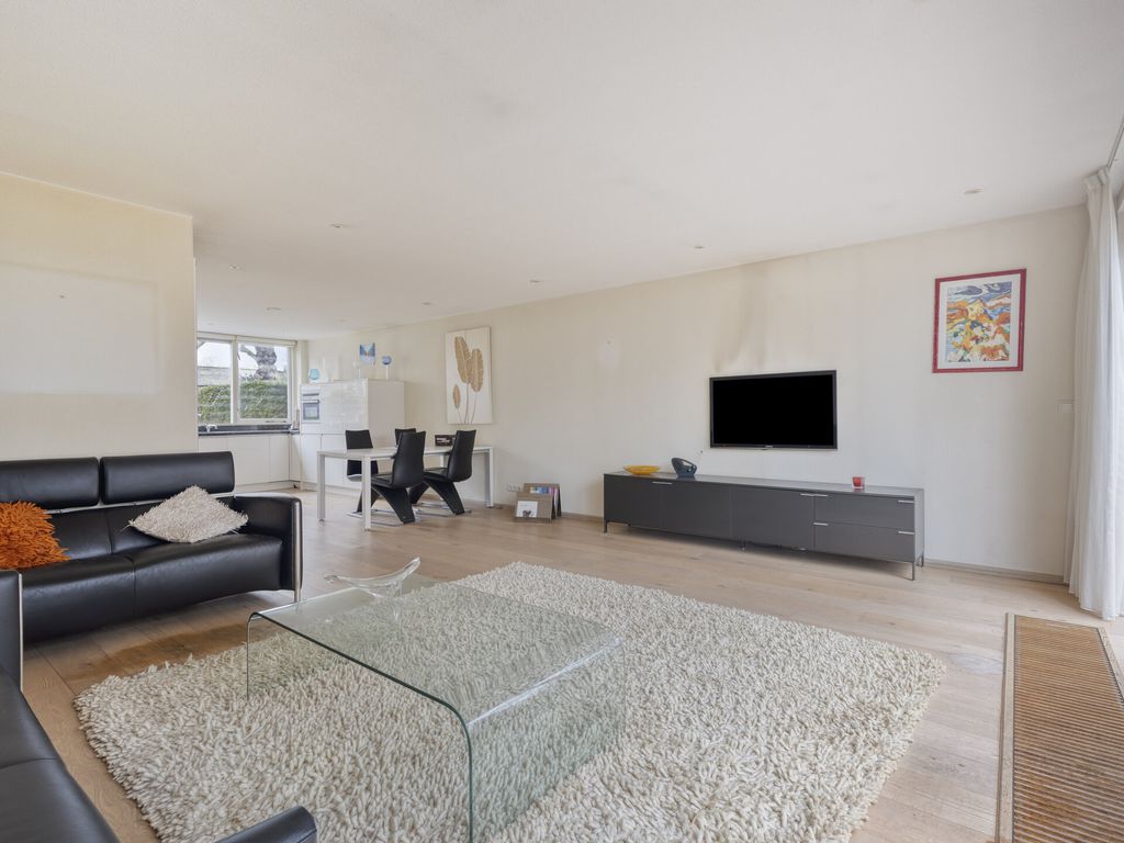 Zalmsteek 34, Hoogvliet