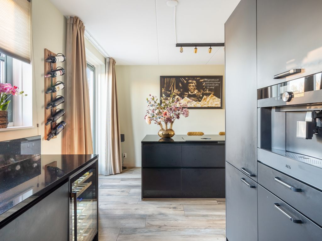 Vermaetweg 81, Pernis