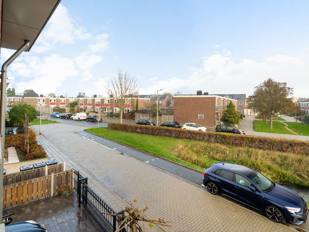 Vermaetweg 81, Pernis