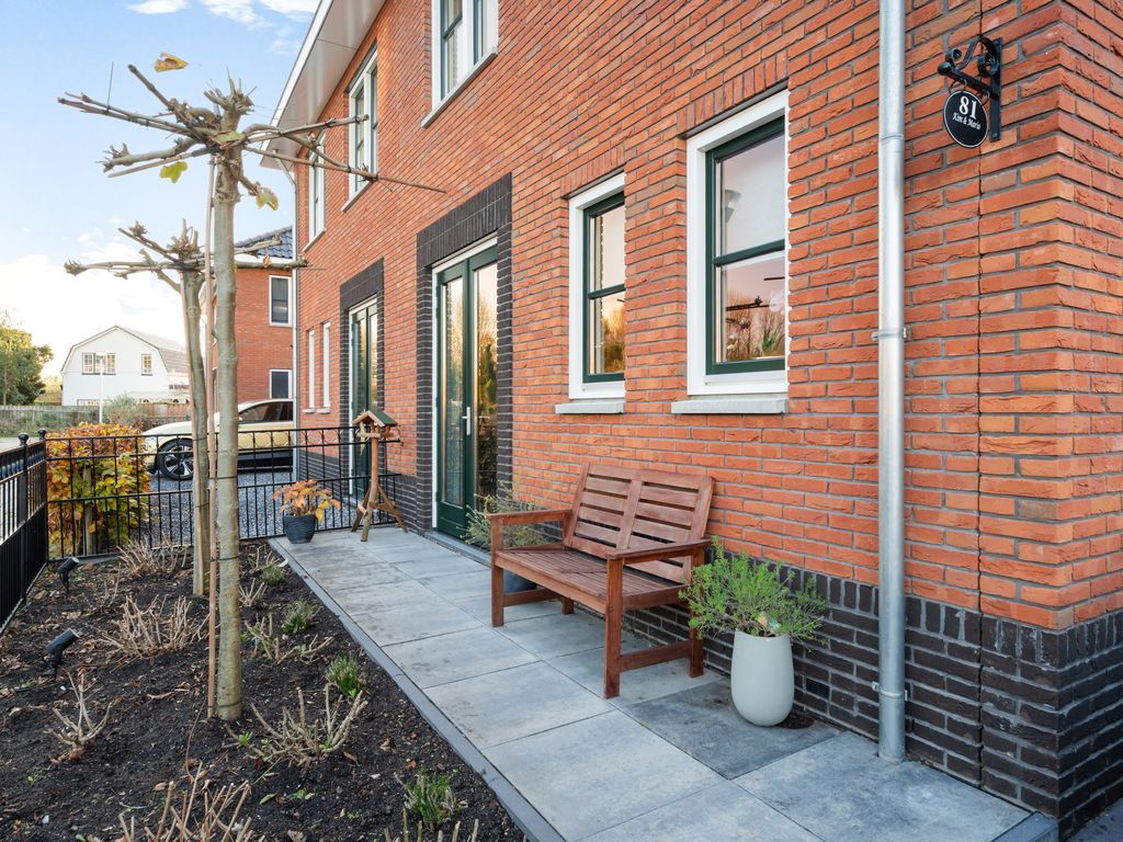 Vermaetweg 81, Pernis