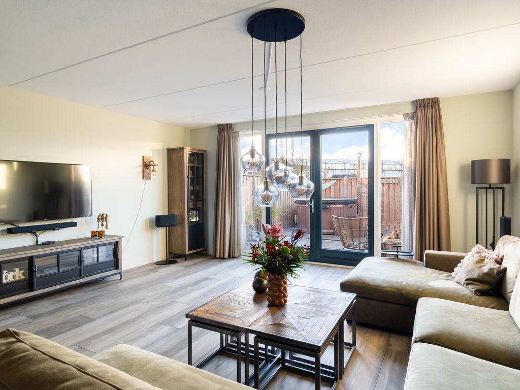 Vermaetweg 81, Pernis