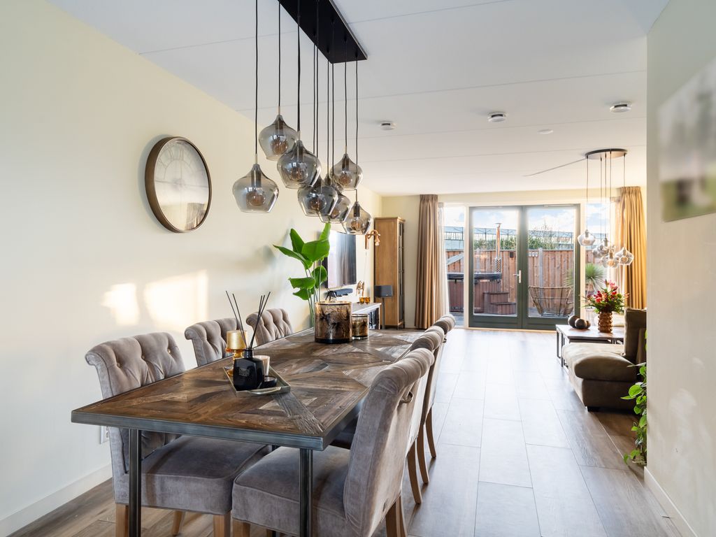 Vermaetweg 81, Pernis