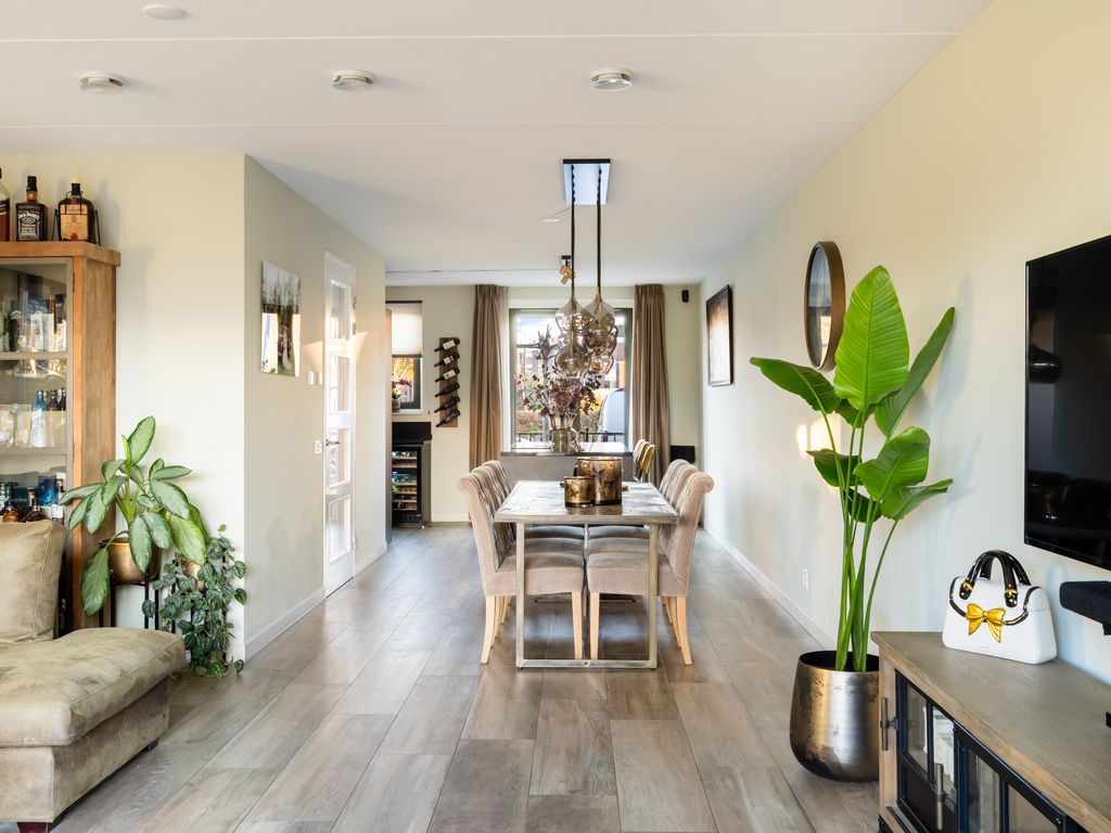 Vermaetweg 81, Pernis