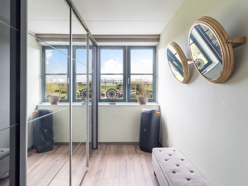 Vermaetweg 81, Pernis