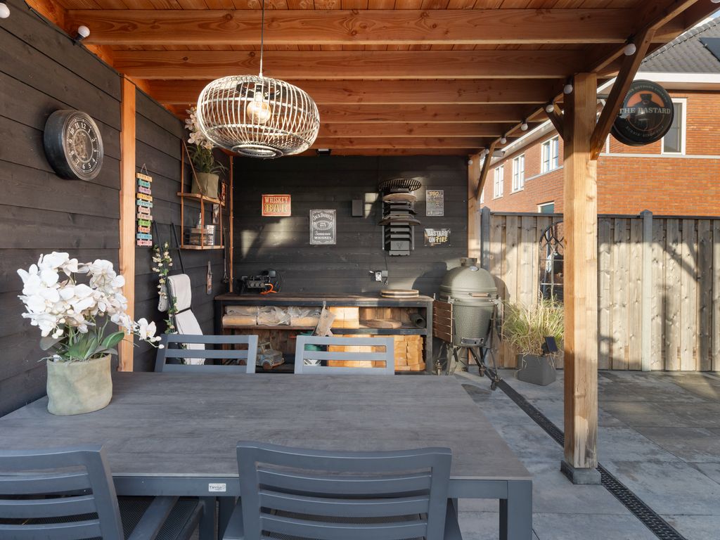 Vermaetweg 81, Pernis