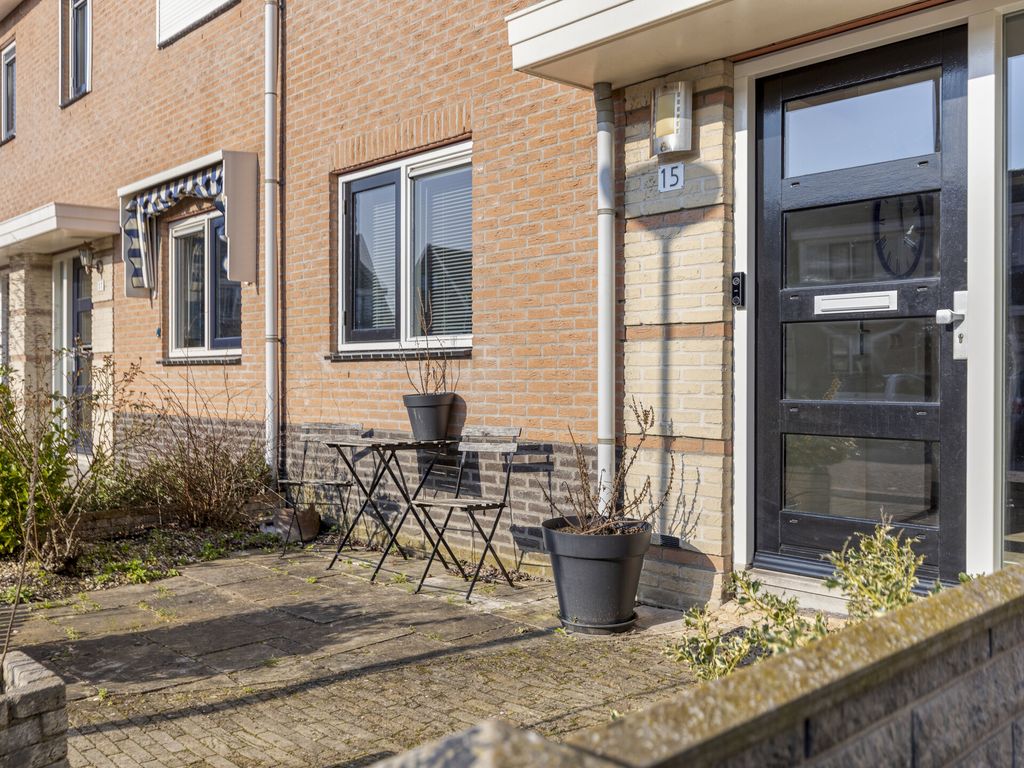 Oesterbank 15, Rhoon