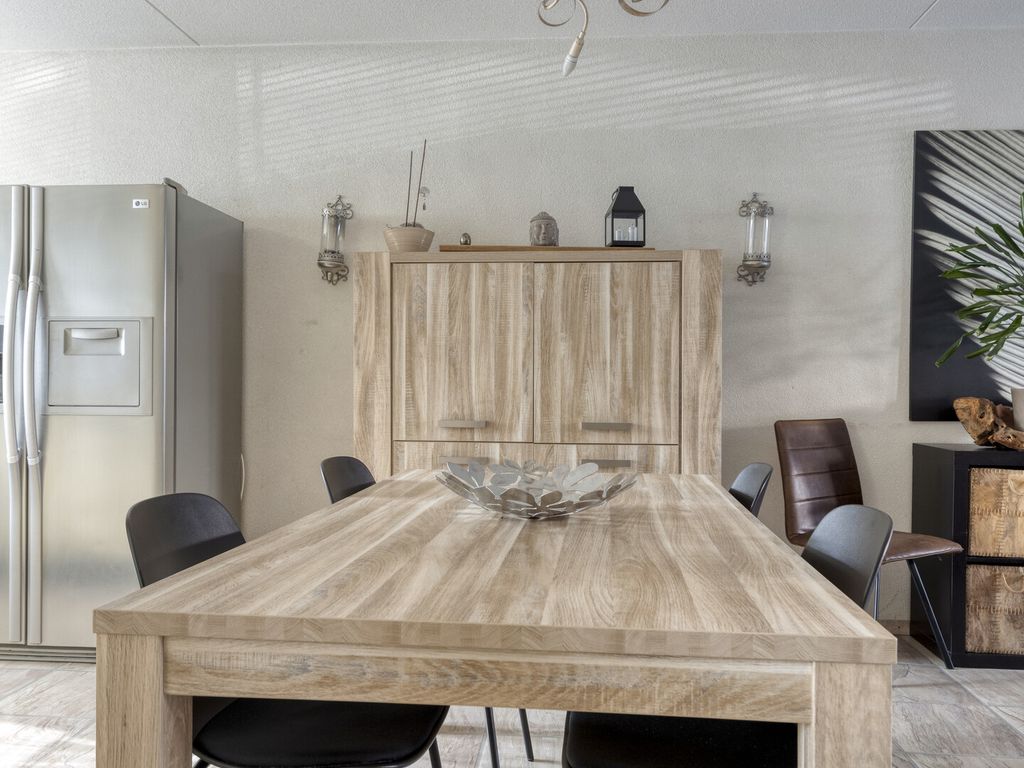 Oesterbank 15, Rhoon