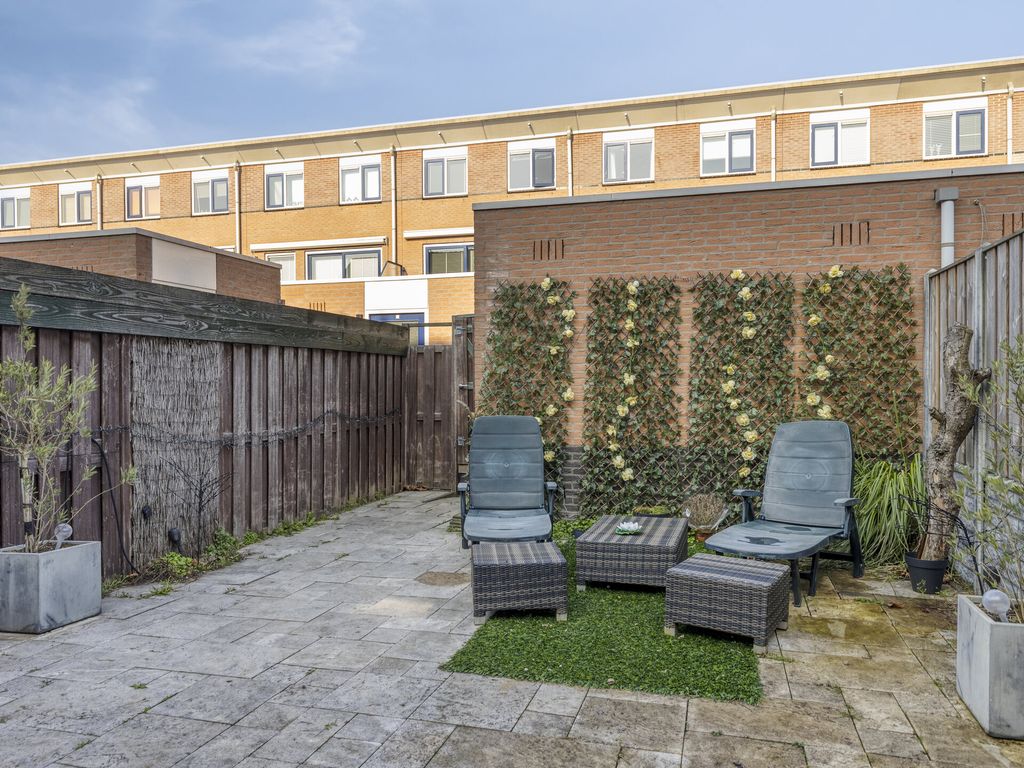 Oesterbank 15, Rhoon