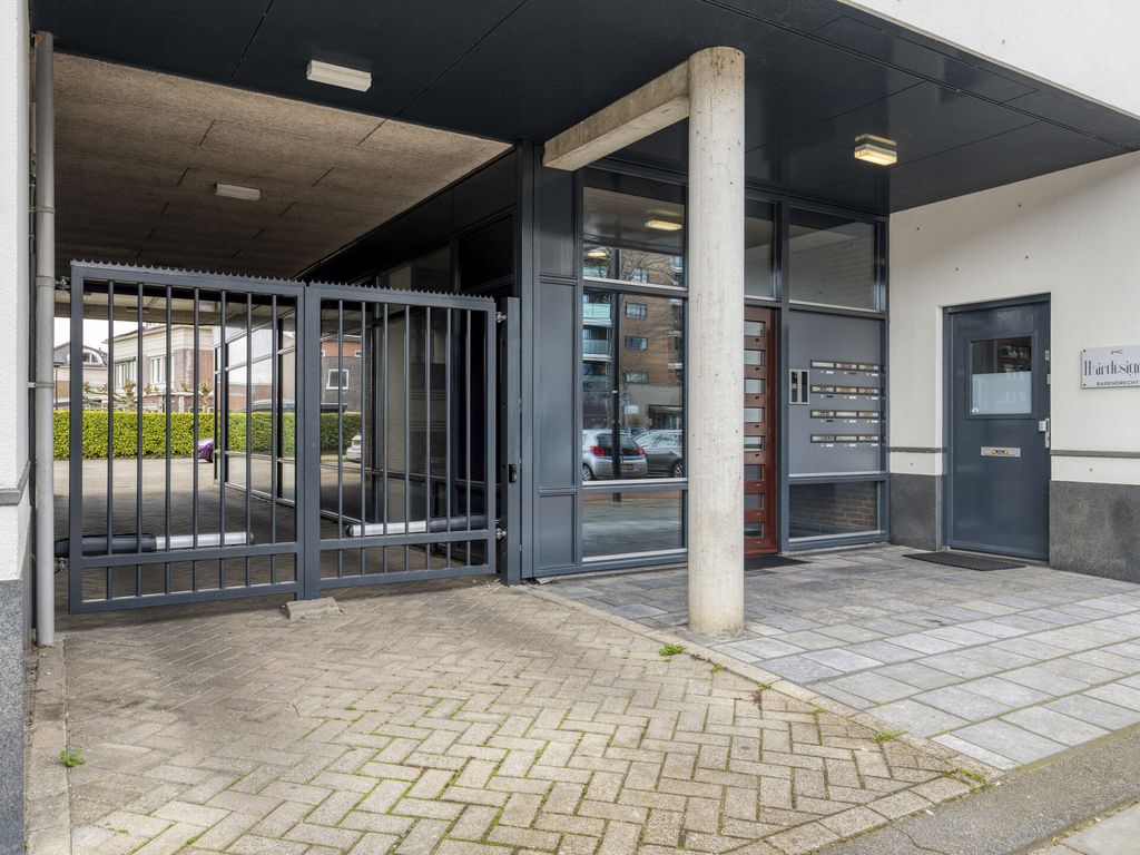 Avenue Carnisse 98, Barendrecht