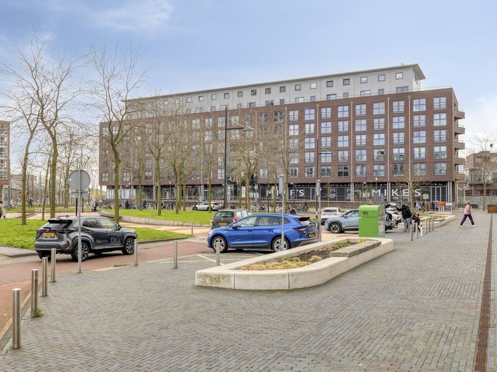 Avenue Carnisse 98, Barendrecht