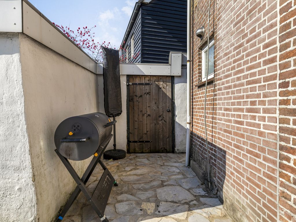 Pastoriedijk 490, Pernis