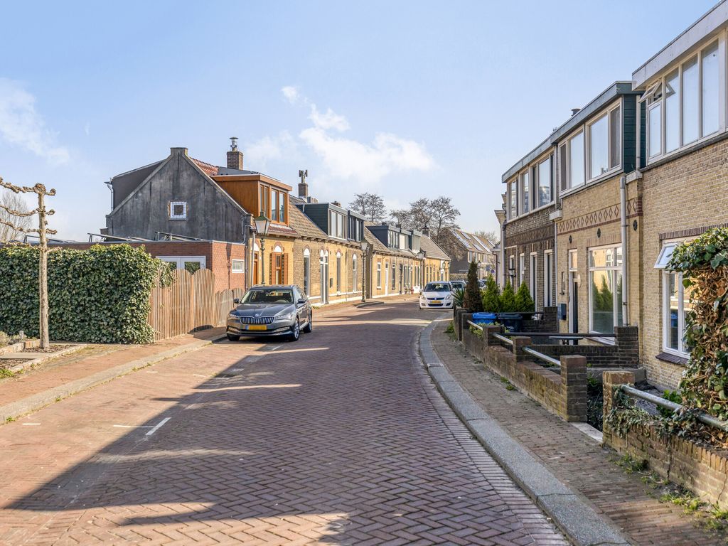 Pastoriedijk 490, Pernis
