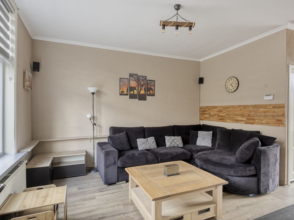 Murraystraat 25, Pernis