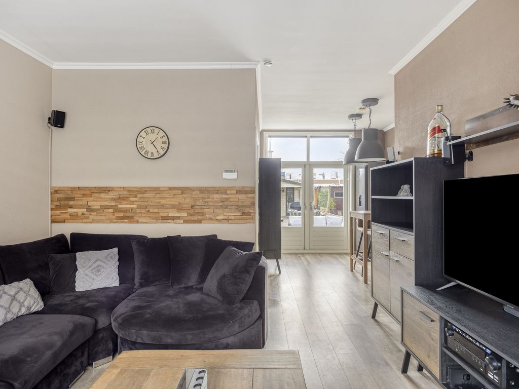 Murraystraat 25, Pernis