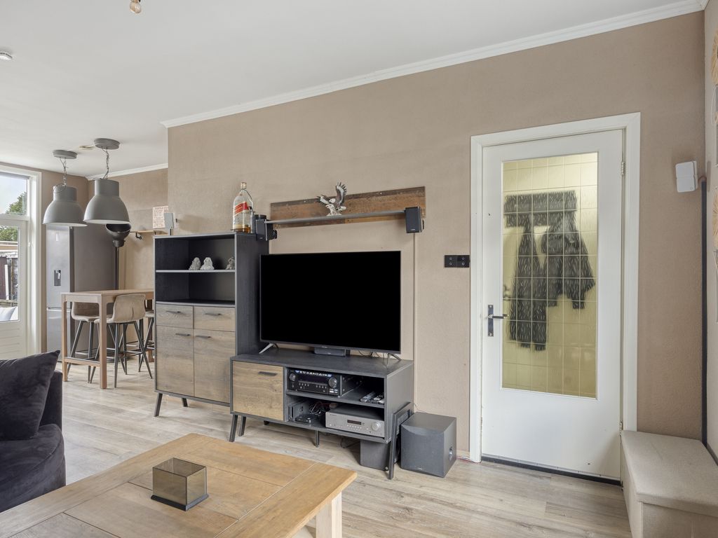 Murraystraat 25, Pernis