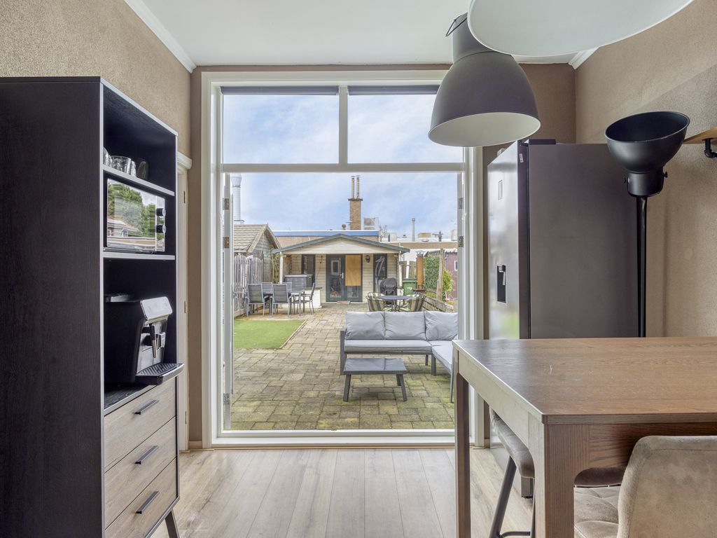 Murraystraat 25, Pernis