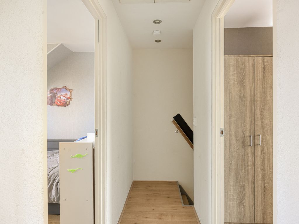 Murraystraat 25, Pernis
