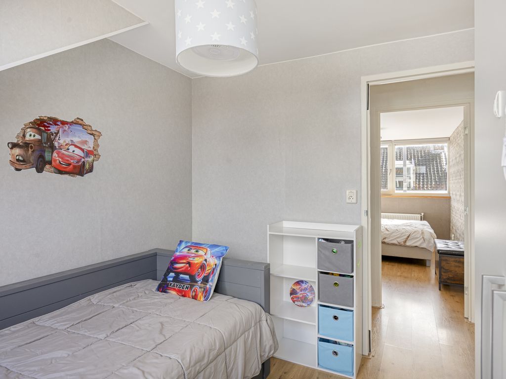 Murraystraat 25, Pernis