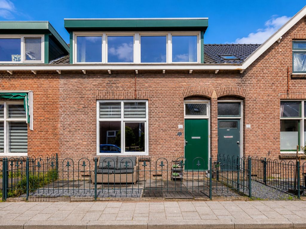 Murraystraat 25, Pernis
