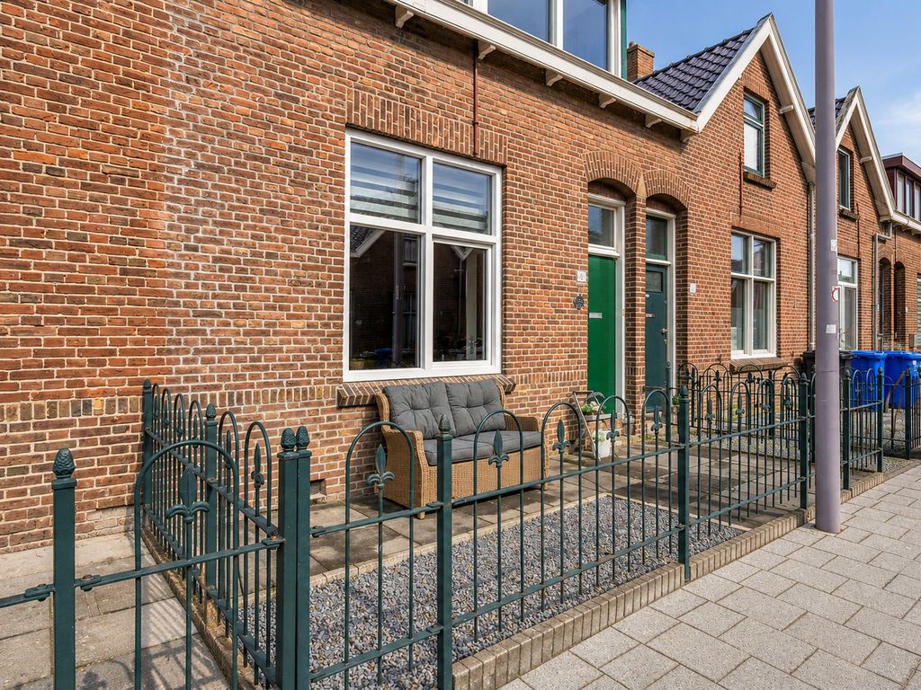 Murraystraat 25, Pernis