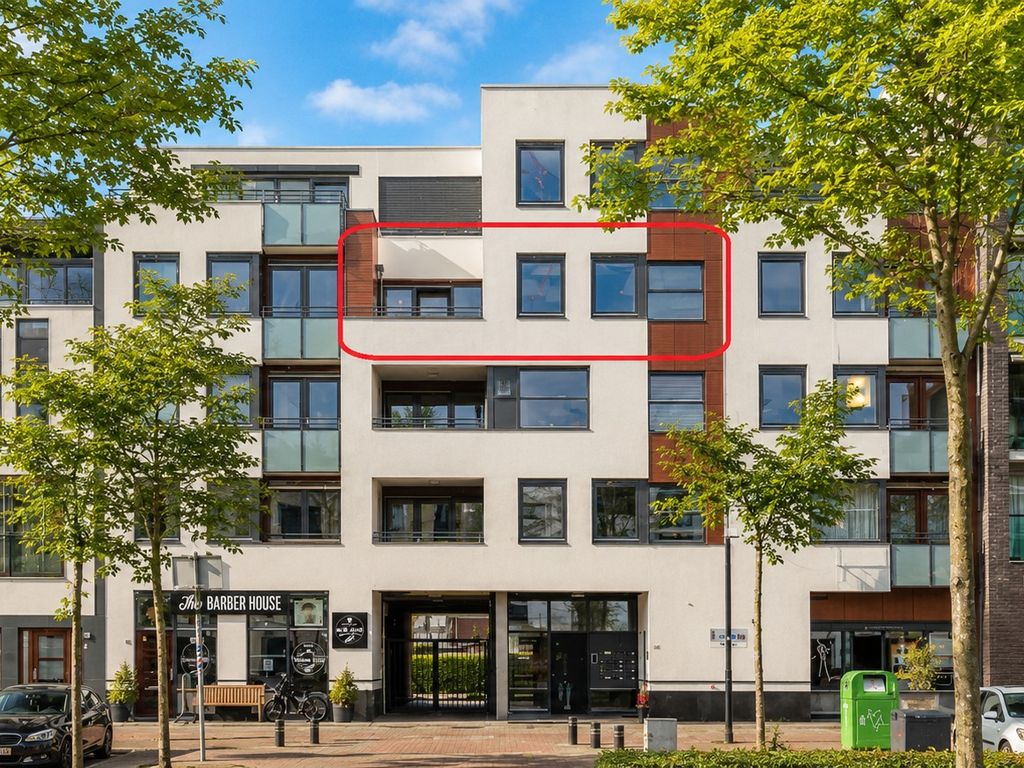 Avenue Carnisse 98, Barendrecht
