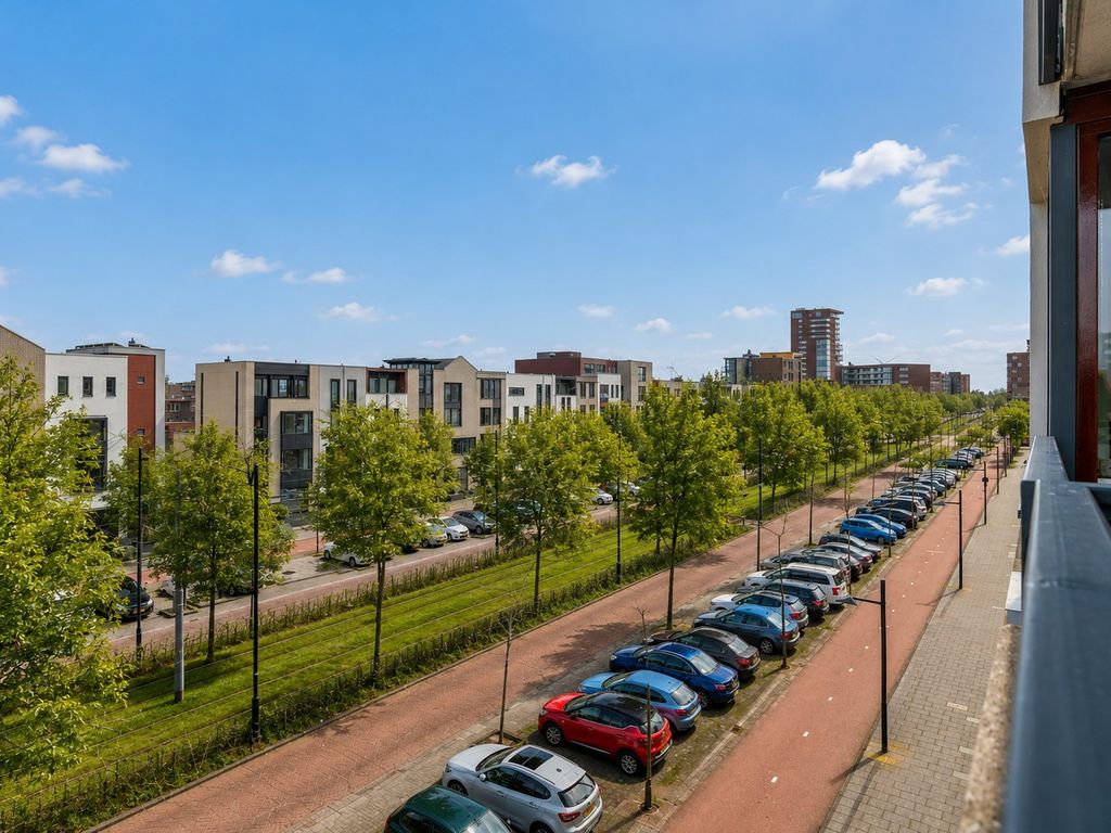 Avenue Carnisse 98, Barendrecht