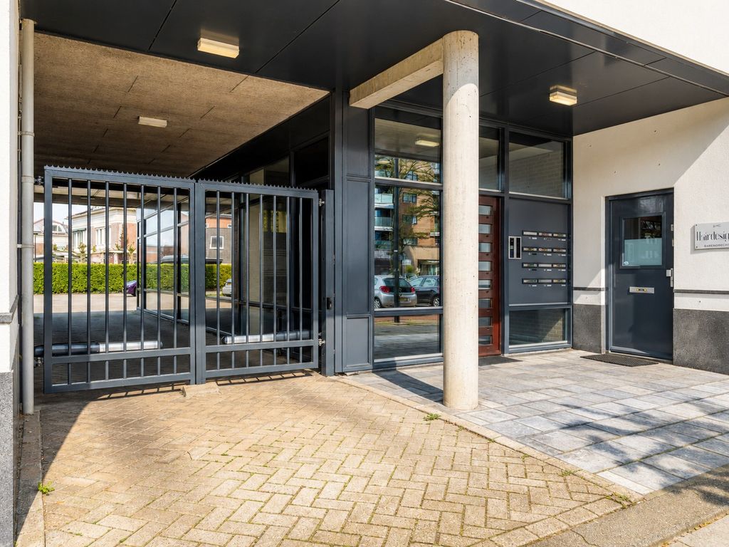 Avenue Carnisse 98, Barendrecht