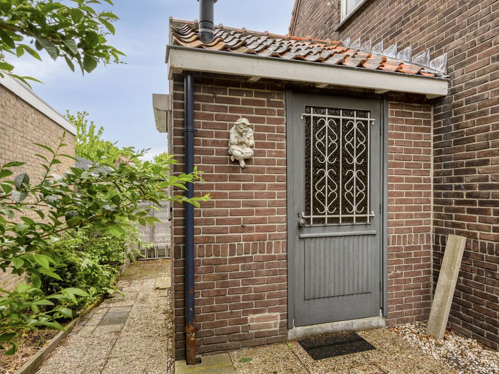 Duivelandstraat 10, Rhoon