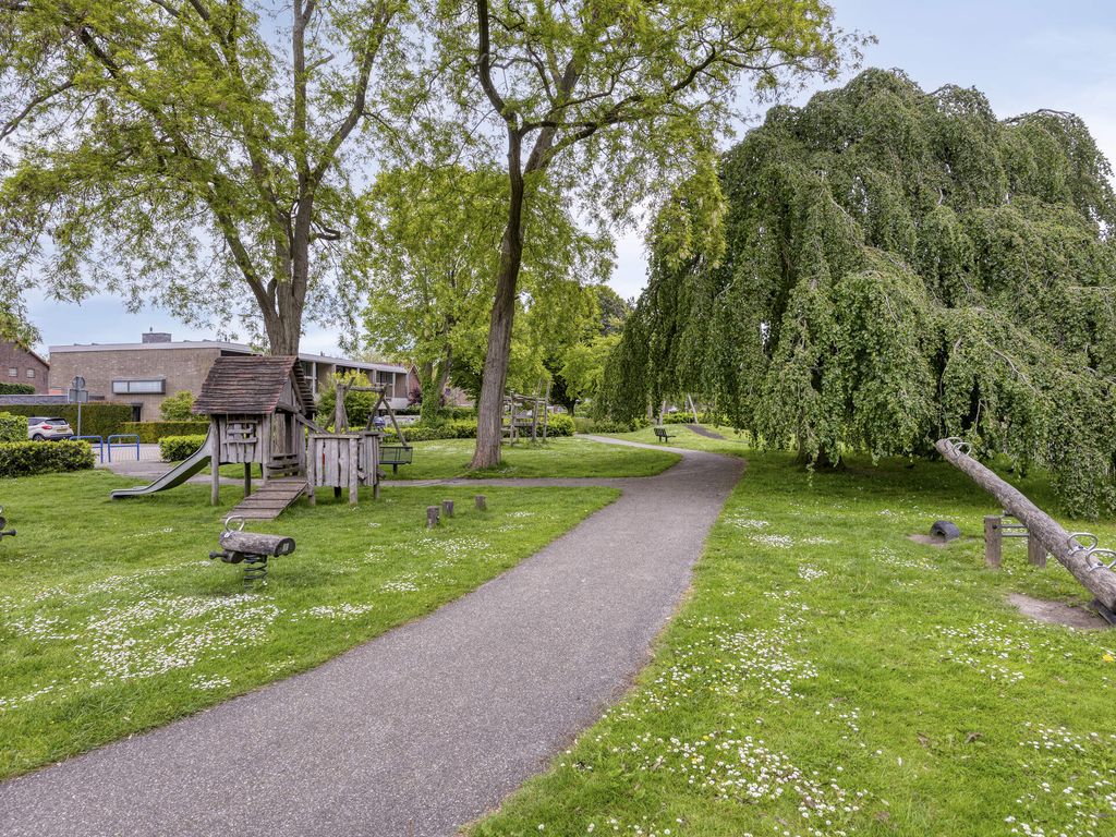 Duivelandstraat 10, Rhoon