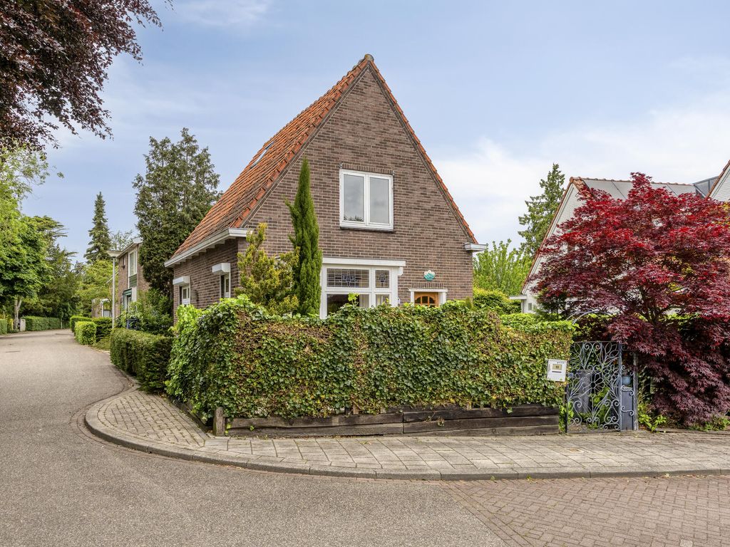 Duivelandstraat 10, Rhoon