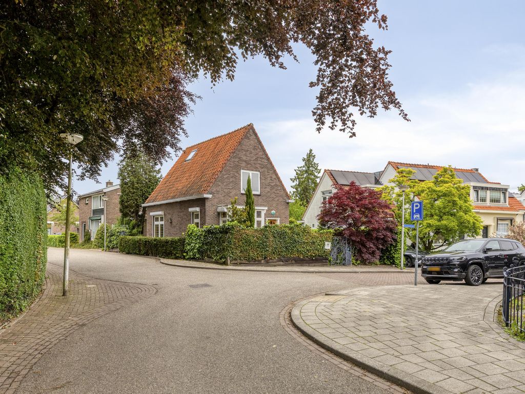 Duivelandstraat 10, Rhoon