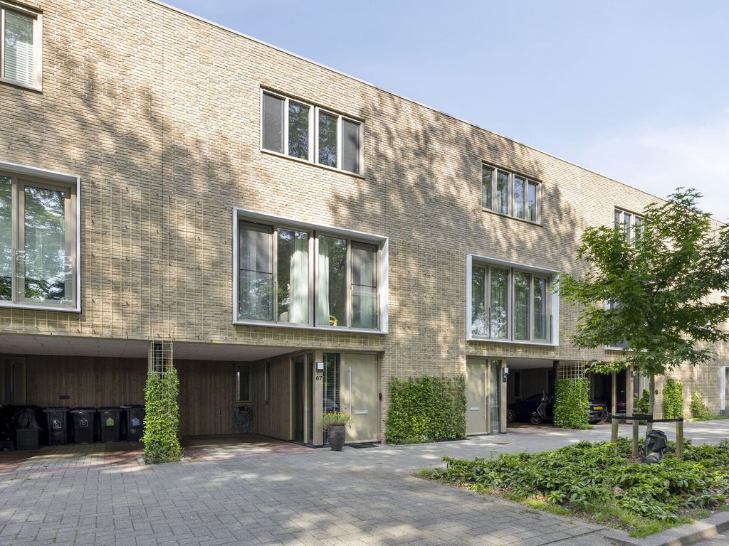 Haifaweg 67, Hoogvliet
