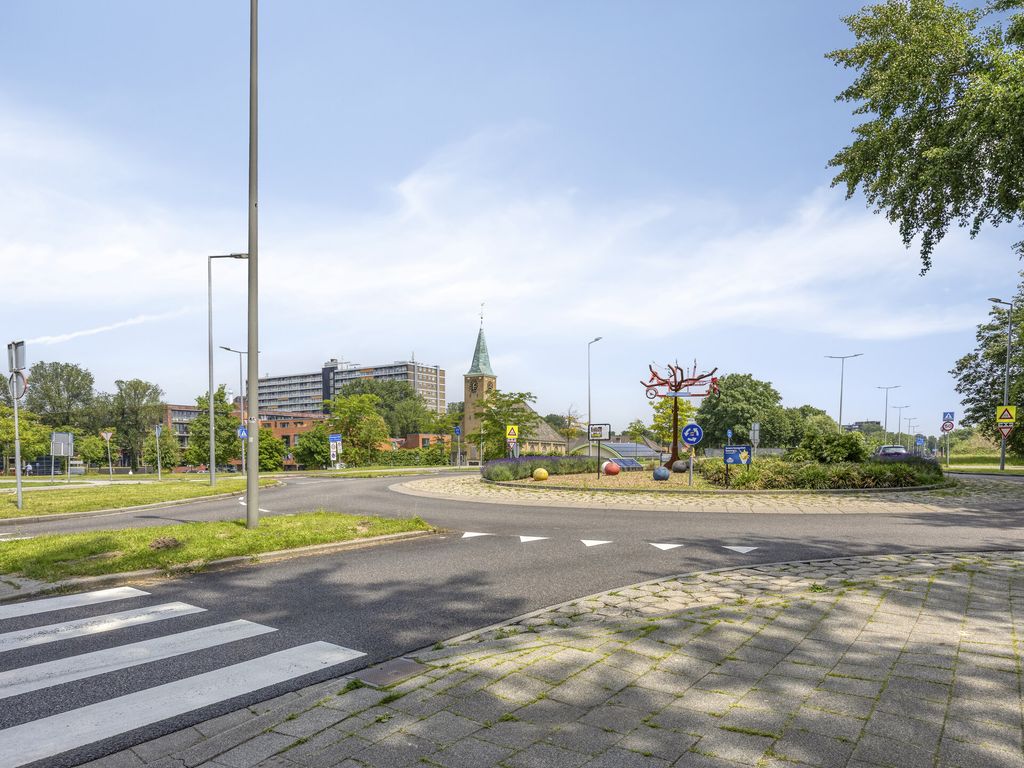 Middenbaan-Zuid 556, Hoogvliet