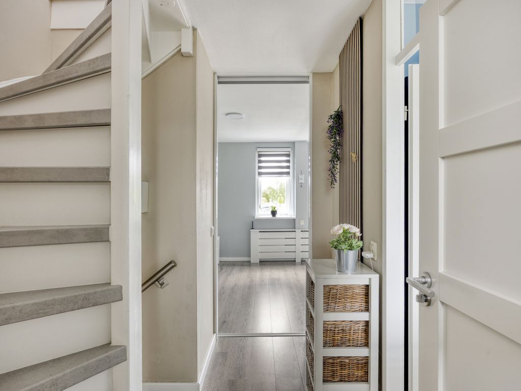 Middenbaan-Zuid 556, Hoogvliet