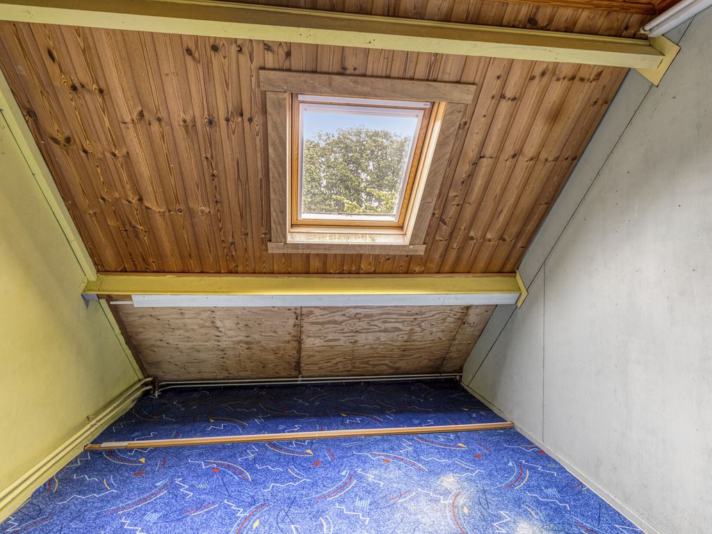 Nachtegaal 12, Hoogvliet