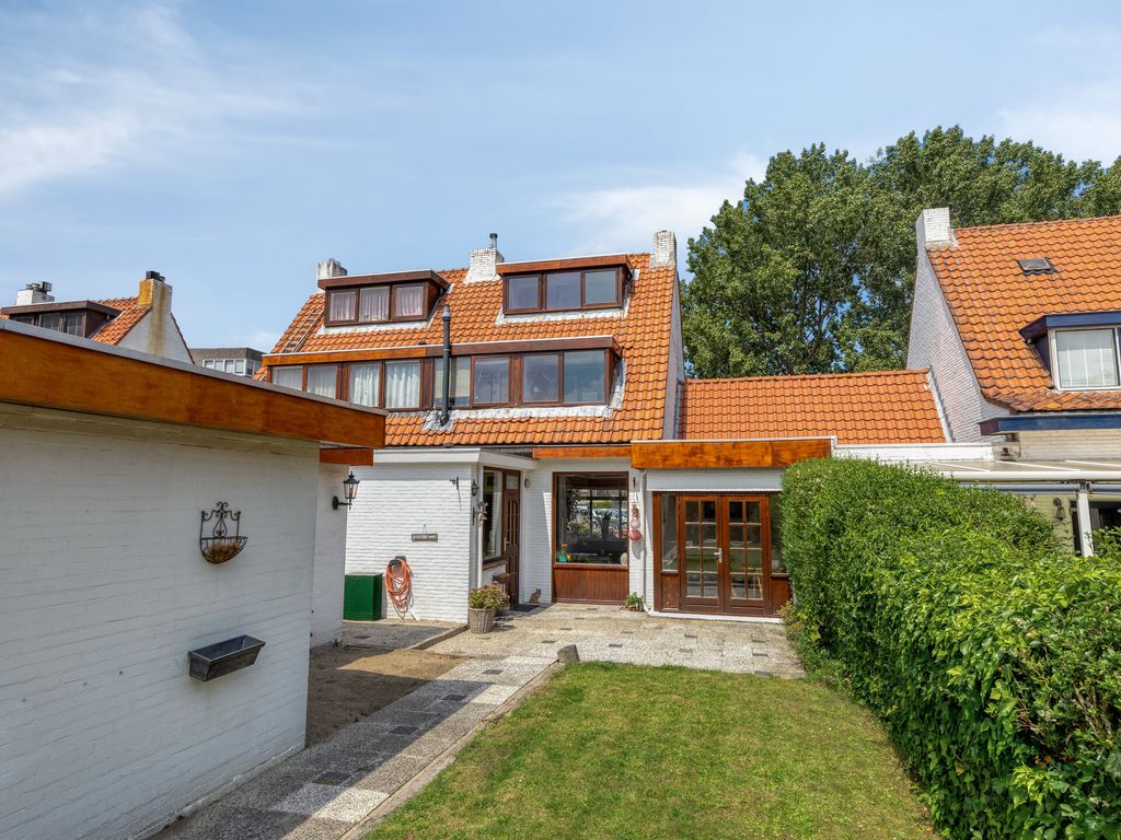 Oude Wal 14, Hoogvliet